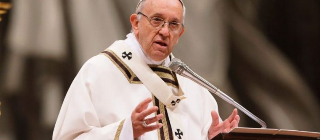 Πάπας Φραγκίσκος: «Οι ομοφυλόφιλοι είναι μια μόδα στην οποία ο κλήρος είναι ευεπηρέαστος»