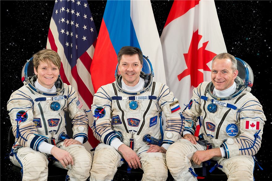Το Soyouz συνδέθηκε με τον ISS: Μετέφερε ένα Ρώσο μια Αμερικανή και ένα Καναδό αστροναύτη