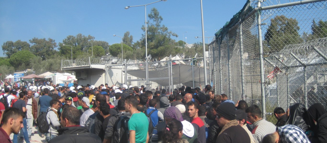 Μυτιλήνη: Παράνομος μετανάστης ξεσπά σε ΑΤΜ σε κατάσταση αμόκ