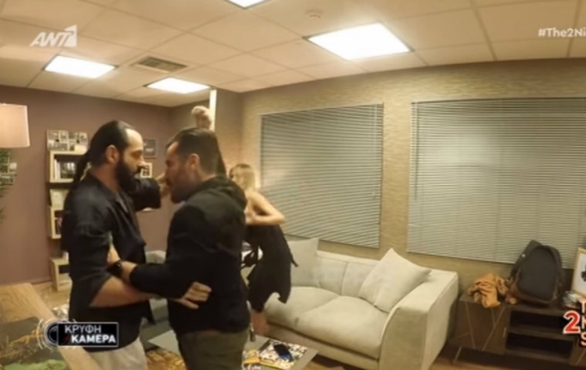 Επική φάρσα στο Γ.Μαυρίδη: Δείτε την αντίδρασή του όταν κλήθηκε να υπερασπιστεί γυναίκα που δεχόταν επίθεση (βίντεο)