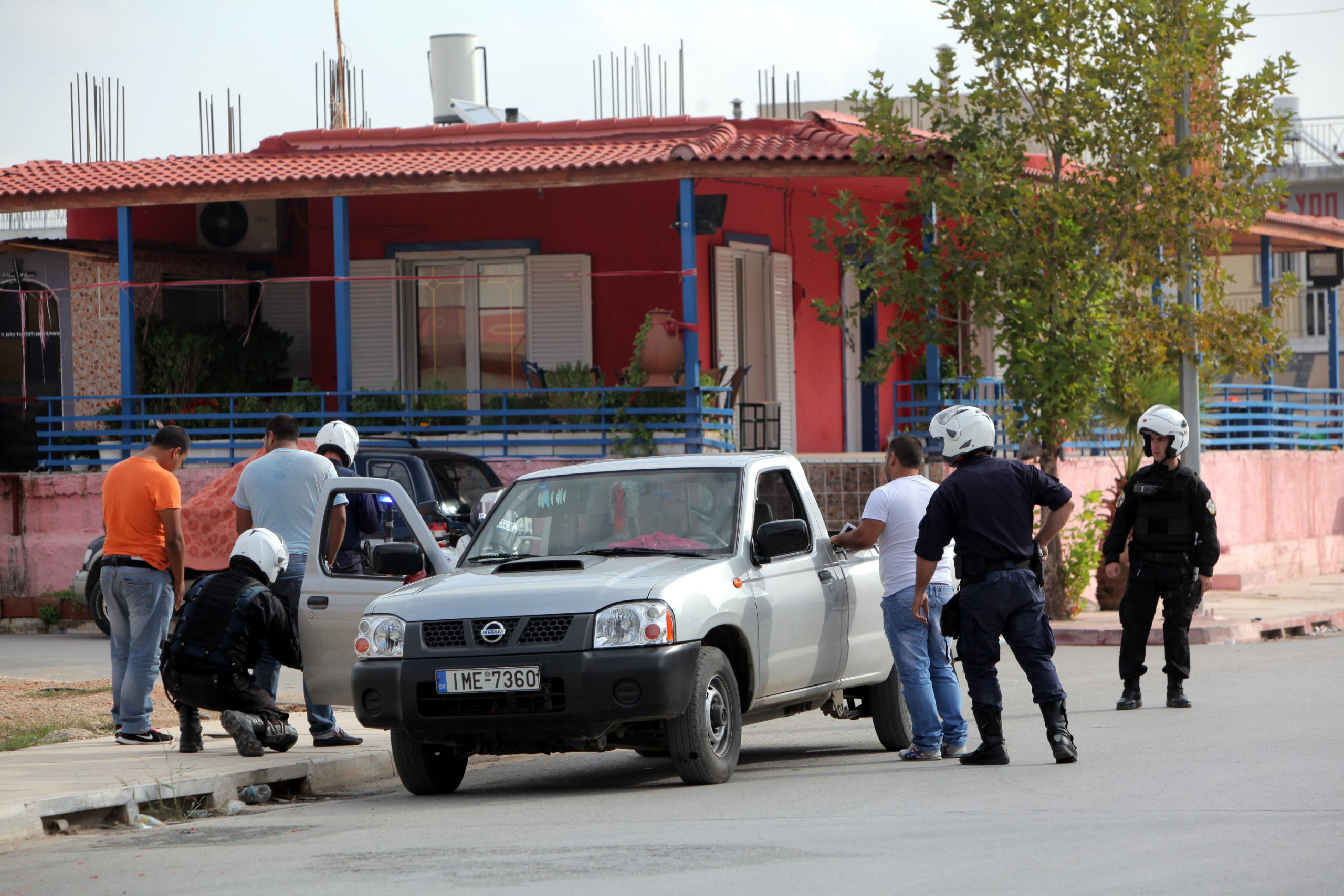 Τραυματίστηκε αστυνομικός από Ρομά σε έλεγχο ρουτίνας στο Ζεφύρι