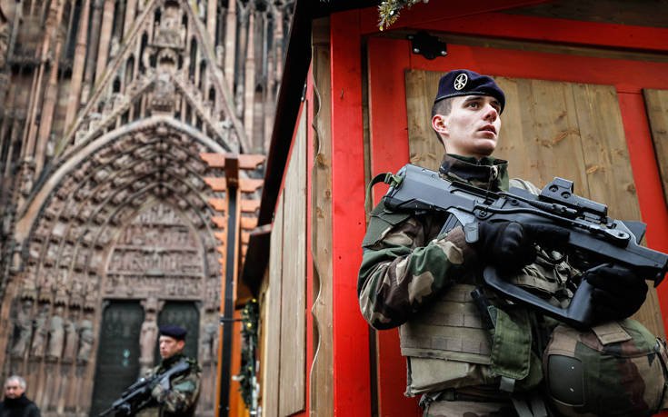 Γαλλία: Τώρα ανακάλυψαν ότι ήταν εξτρεμιστής μουσουλμάνος ο δράστης των δολοφονιών στο Στρασβούργο