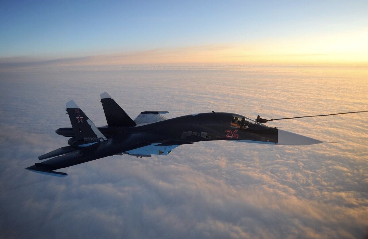 Μαθήματα εναέριου ανεφοδιασμού από την ρωσική Αεροπορία στους Αμερικανούς: «Έτσι γίνεται»