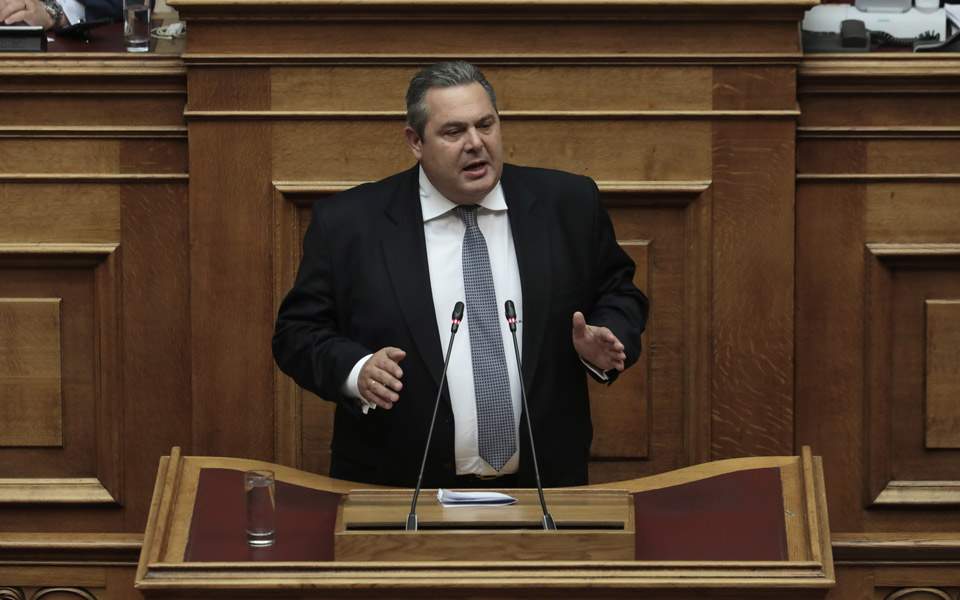 «Φλερτ» Π. Καμμένου με την Ένωση Κεντρώων – Τί του απάντησε ο Β. Λεβέντης