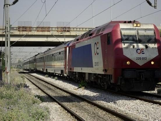 Ακριβά εισιτήρια, λίγα δρομολόγια, κακές υπηρεσίες: Τα παράπονα των επιβατών του σιδηροδρόμου