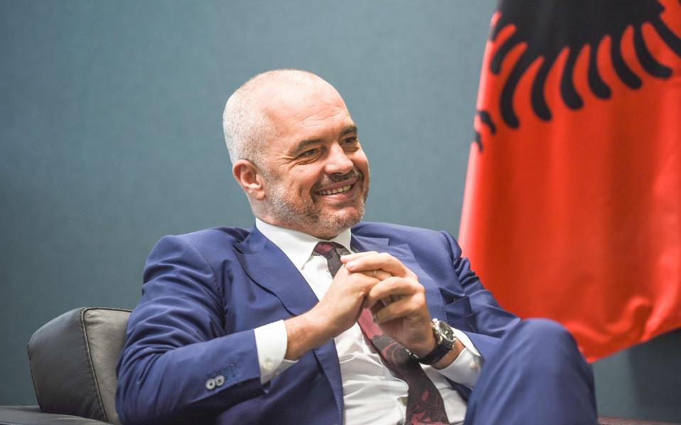 Μας ειρωνεύονται μέχρι και οι Αλβανοί: «Όποιοι θίγονται να προσφύγουν στο δικαστήριο»