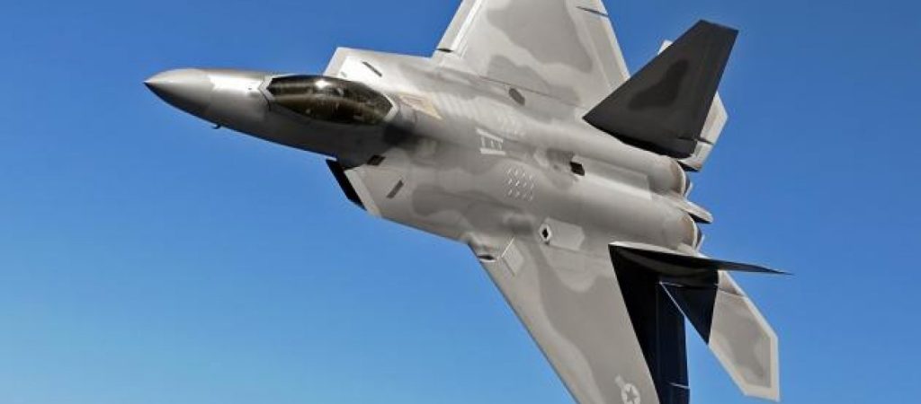 Ποιο είναι το μοναδικό χαρακτηριστικό του F-22 Raptor που το Κογκρέσο απαγορεύει την εξαγωγή του (βίντεο)