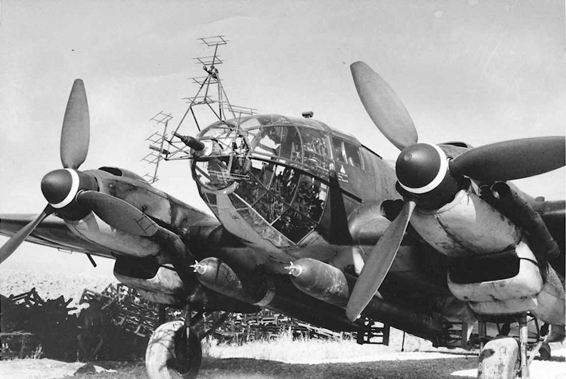 He 111: Το βομβαρδιστικό που «ισοπέδωσε» το Λονδίνο σε ένα σπάνιο βίντεο