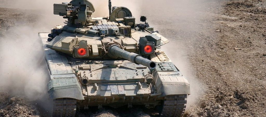 Άσκηση ρωσικών Τ-90 και Α/Κ πυροβόλων με πραγματικά πυρά (βίντεο)