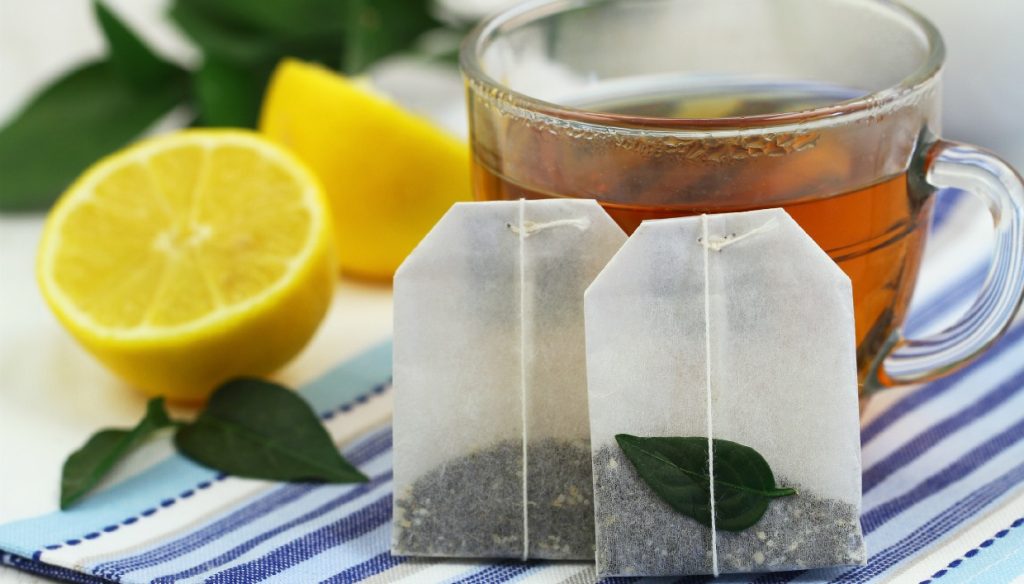 Μην πετάτε τα φακελάκια από το τσάι – Δείτε πόσα μπορούν να κάνουν