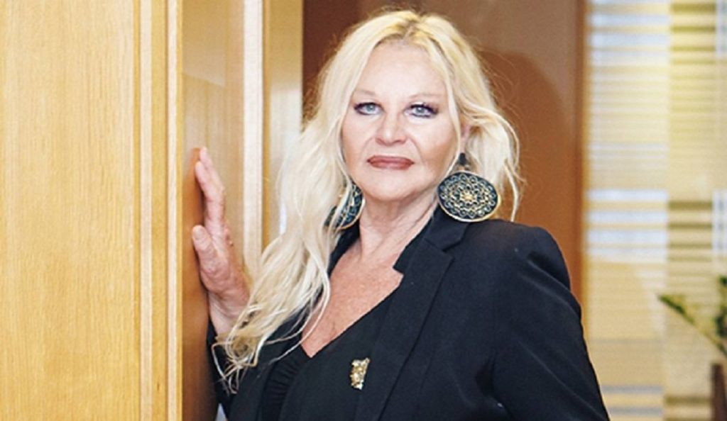 Αν. Βασιλείου: «Το γιατί χώρισα με τον Αγγελόπουλο θα το πάρω μαζί μου… φεύγοντας- Είναι το μεγάλο μου μυστικό»