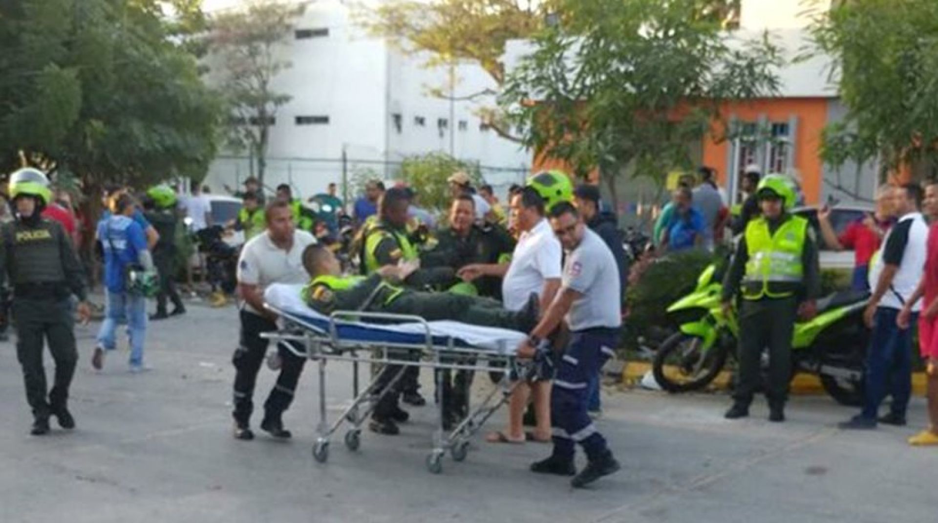 Βομβιστική επίθεση σε νυχτερινό κέντρο στην Κολομβία – 13 τραυματίες (φωτο – βίντεο)