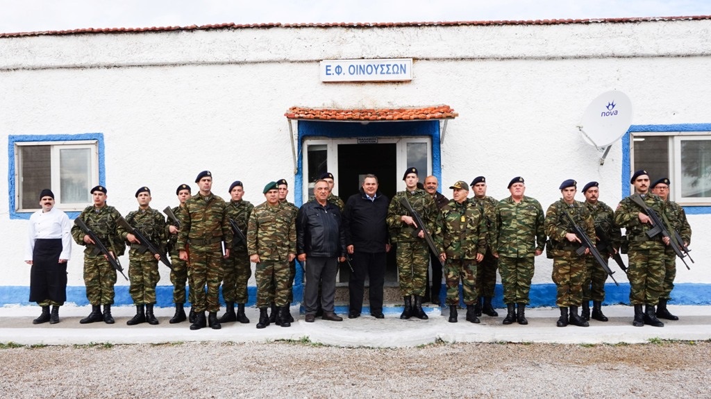 Επίσκεψη του Πάνου Καμμένου σε φυλάκια στη Χίο, στις Οινούσσες και στη νήσο Παναγιά (φώτο)