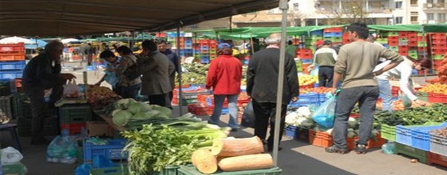 Στη μάχη για την καθαριότητα ο Δήμος Αθηναίων- Αποκομιδή 5 τόνων φρούτων και λαχανικών καθημερινά από τις λαϊκές αγορές