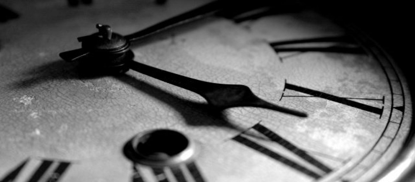 Ο άνθρωπος που ισχυρίζεται οτι γύρισε από το 2030 – Τι προβλέπει για το 2019 που έρχεται σε λιγες ημέρες (βίντεο)