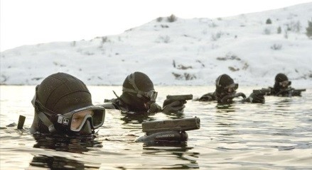 Το αγαπημένο υπερ-πιστόλι των Ελλήνων βατραχανθρώπων (φωτο)