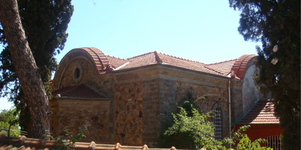 Το μοναστήρι που δε διακρίνει θρησκείες – Έλληνες και Τούρκοι προσεύχονται σε αυτό (φωτο)