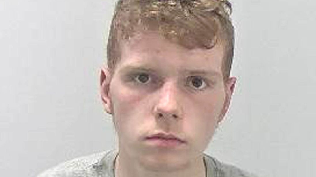 Έφηβος σκότωσε άνδρα με ένα ισχυρό χτύπημα στο κρανίο με μπαστούνι του κρίκετ (φωτο)