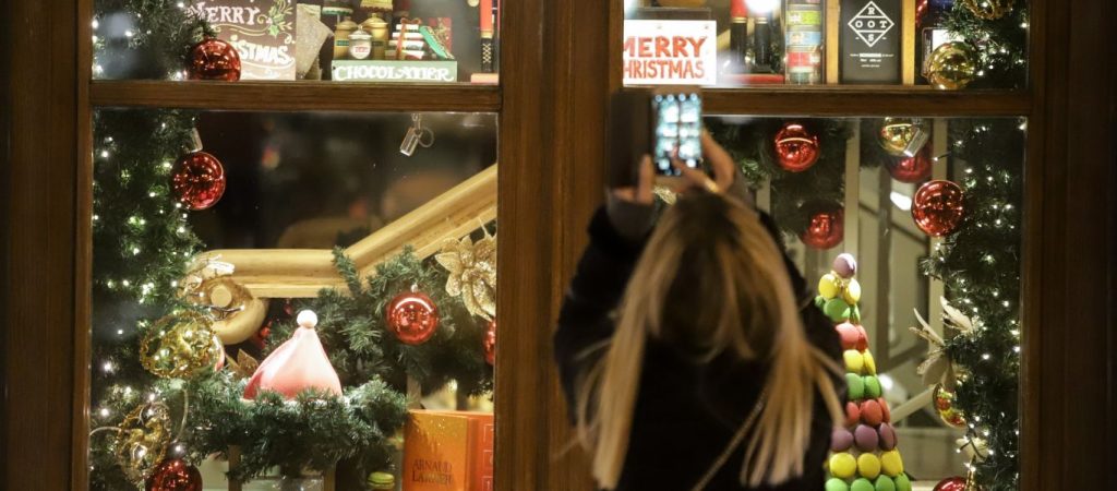 Έφοδος της εφορίας στην αγορά λόγω Χριστουγέννων – Ποιοι μπάινουν  στο στόχαστρο