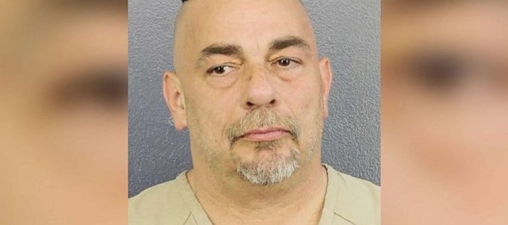 Την σκότωσε, την πέταξε στα σκουπίδια και περίμενε να την «μαζέψει» το σκουπιδιάρικο (φωτο)