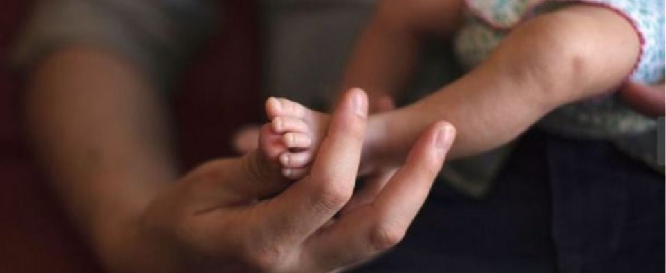 Γαλλία: Οι γονείς του μικρού Αντουάν κάνουν έκκληση για μια «νέα καρδιά»