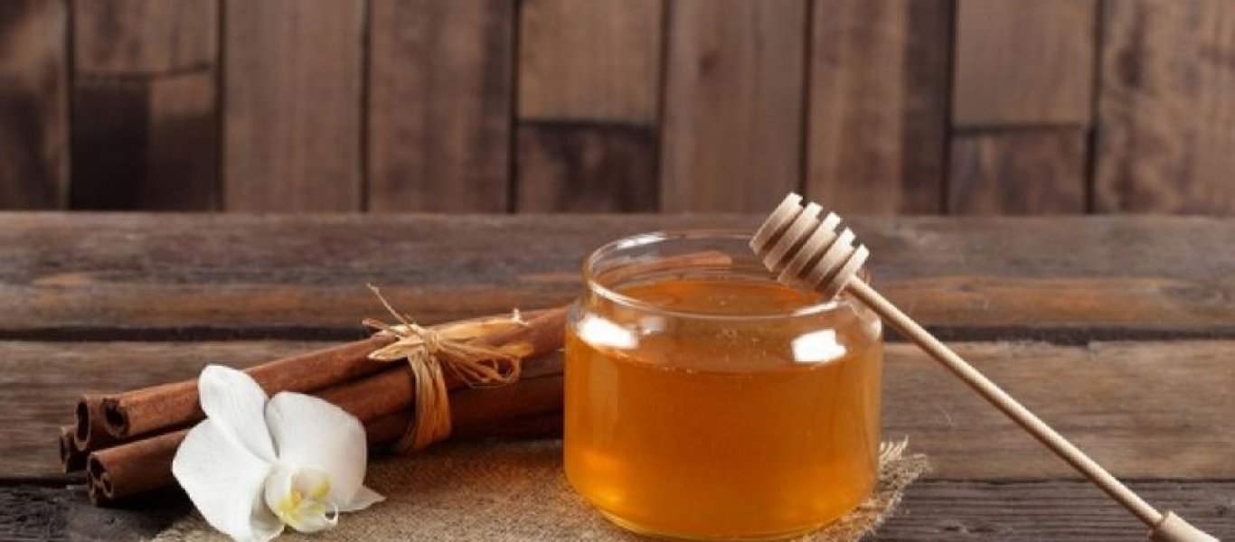 Μέλι και κανέλα: Καθιερώστε το στο πρωινό σας και δείτε θαύματα στην υγεία σας