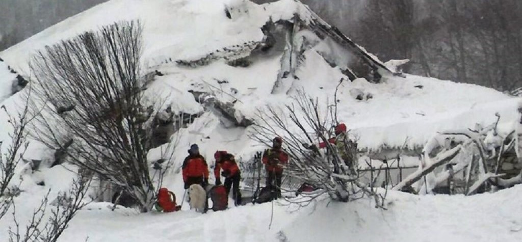 Γαλλία: Βρέθηκε ζωντανό παιδί που είχε μείνει θαμμένο για 40 λεπτά σε χιονοστιβάδα