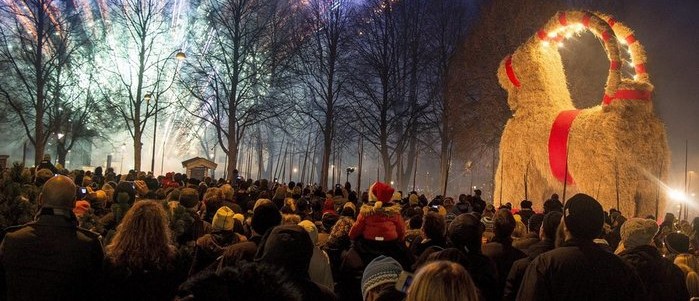 Τα πιο περίεργα Χριστουγεννιάτικα έθιμα σε όλο τον κόσμο (φωτο)