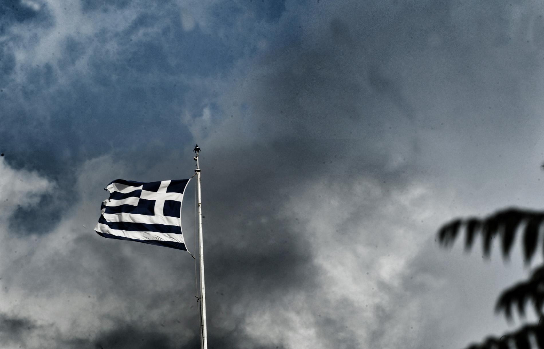 Handelsblatt: «Η Ελλάδα θα έχει νέα κρίση χρέους λόγω κόκκινων δανείων»