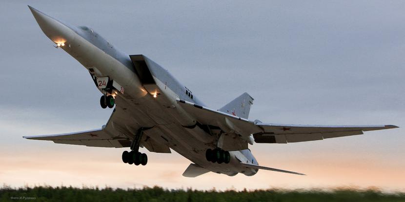 Tu-22M3M: «Παρθενική» πτήση για το νέο αναβαθμισμένο ρωσικό στρατηγικό βομβαρδιστικό (βίντεο)