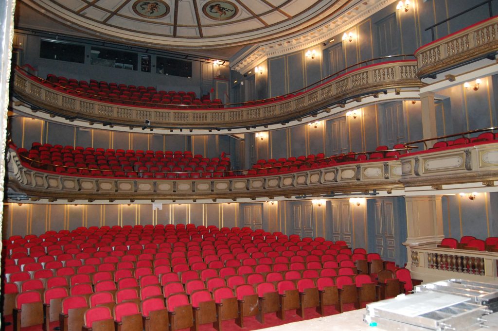 «Με διώξανε από το Εθνικό Θέατρο ως ατάλαντο!» (βίντεο)