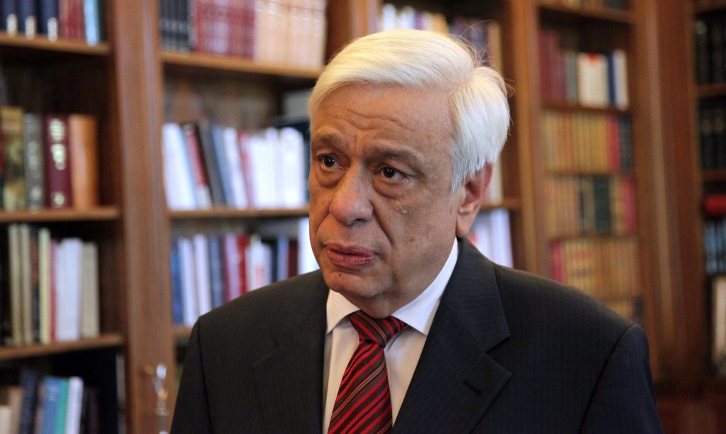 Προειδοποίηση Παυλόπουλου στα Σκόπια: «Η Ελλάδα δεν είναι διατεθειμένη να κάνει δεκτές αυθαίρετες ερμηνείες»