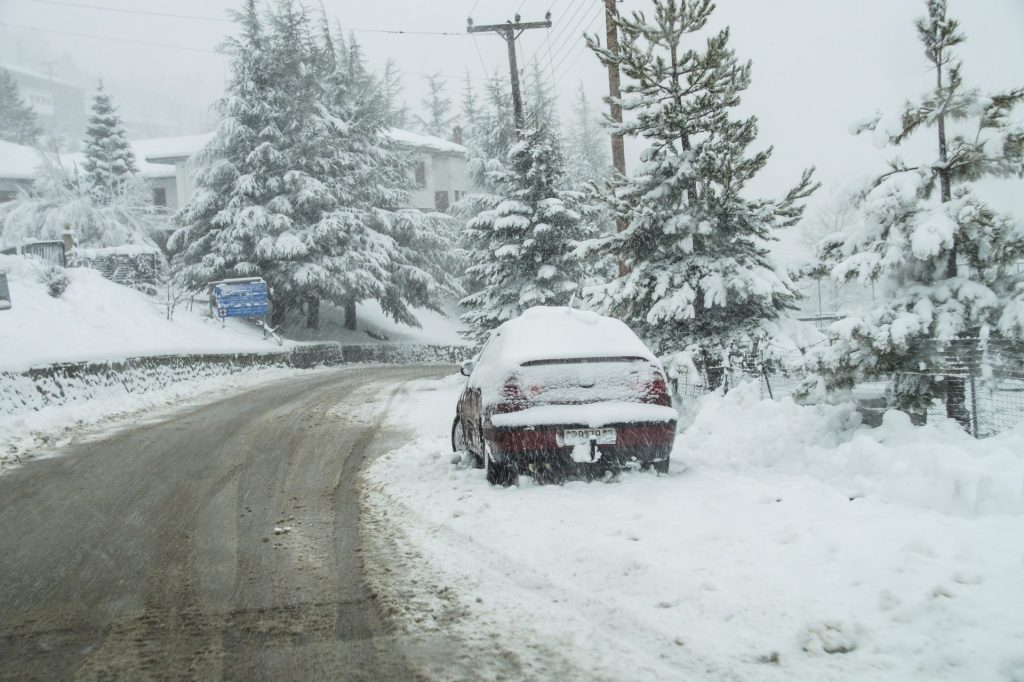 Προβλήματα στο ορεινό οδικό δίκτυο της Πελοποννήσου λόγω χιονόπτωσης -Δείτε πού έχει διακοπεί η κυκλοφορία των οχημάτων