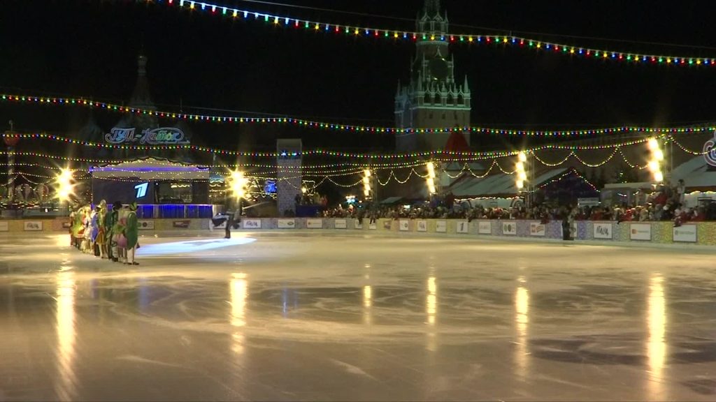 Μόσχα: Κατέρρευσε ξύλινη γέφυρα σε παγοδρόμιο – Τουλάχιστον 13 άτομα τραυματίστηκαν (βίντεο)