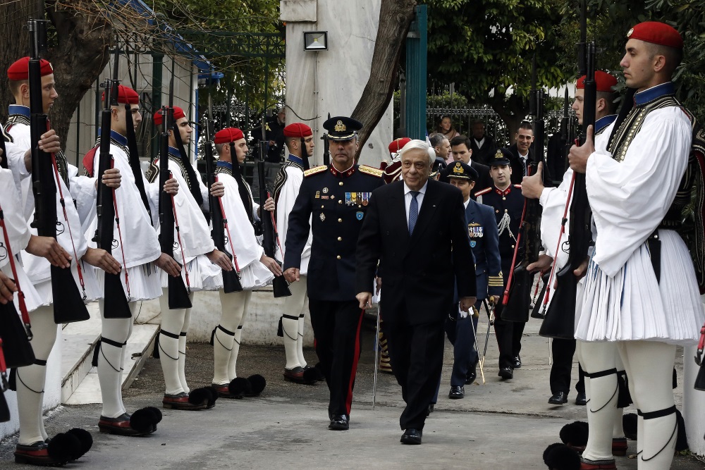 Παυλόπουλος σε Προεδρική Φρουρά: «Κάθε επίσκεψη σας, μια λάμψη από Ελλάδα»