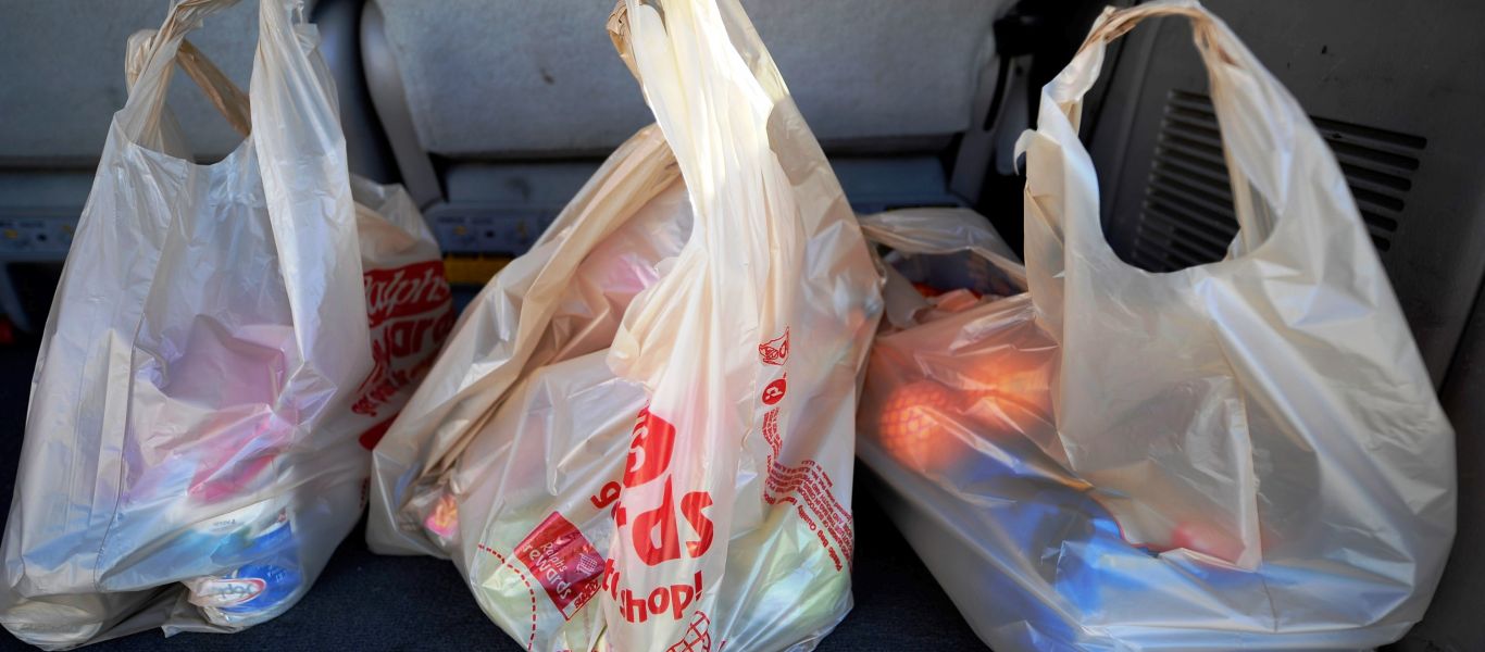 Ακριβότερη η πλαστική σακούλα από σήμερα- Δείτε πόσο μάς κοστίζει το 2019