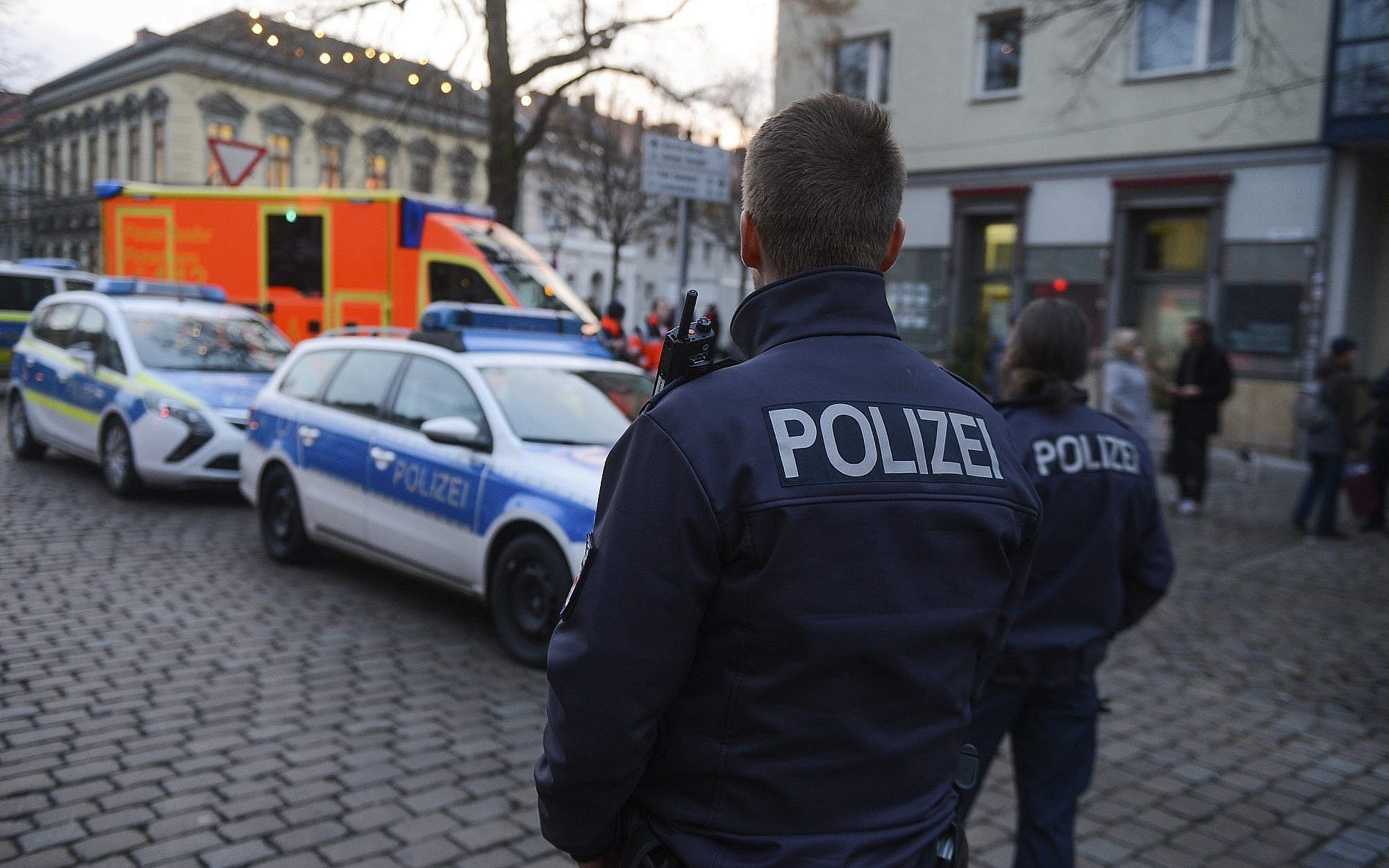 Γερμανία: Κατηγορούμενος για απόπειρα ανθρωποκτονίας ο 50χρονος που έπεσε με το αυτοκίνητο του σε πλήθος