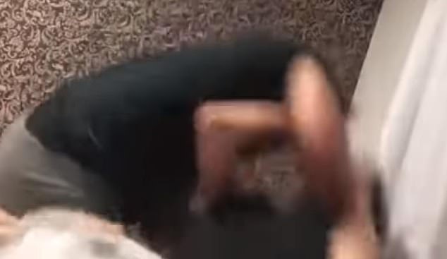 Άγριος ξυλοδαρμός γυναίκας από τον σύντροφό της on camera (φωτο – βίντεο)