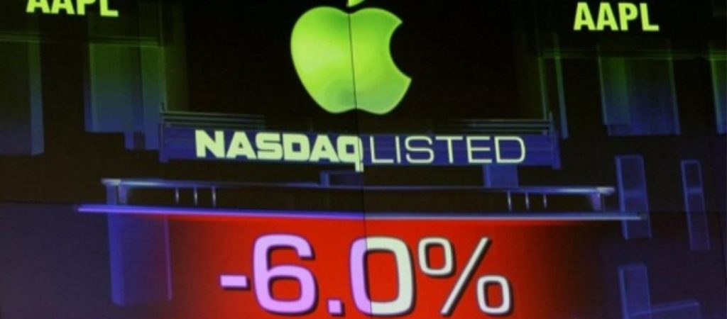 «Γκρεμίζεται» η μετοχή της Apple – «Ντόμινο» στα ευρωπαϊκά χρηματιστήρια