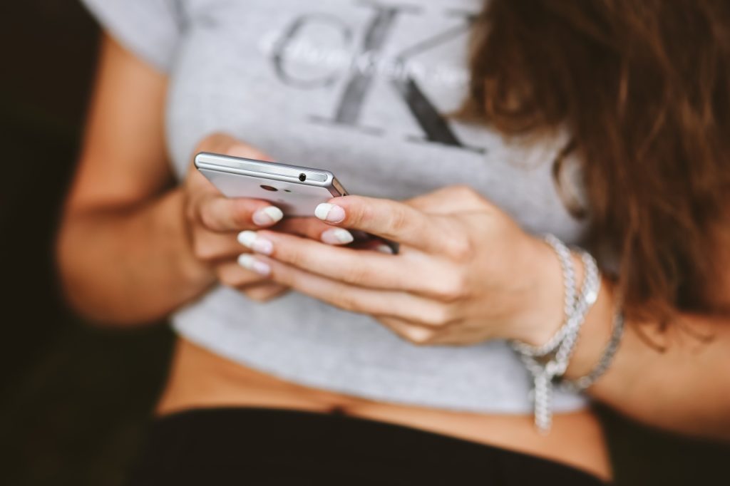 Επτά πράγματα που δεν γνωρίζεις ότι μπορείς να κάνεις με το κινητό σου (βίντεο)