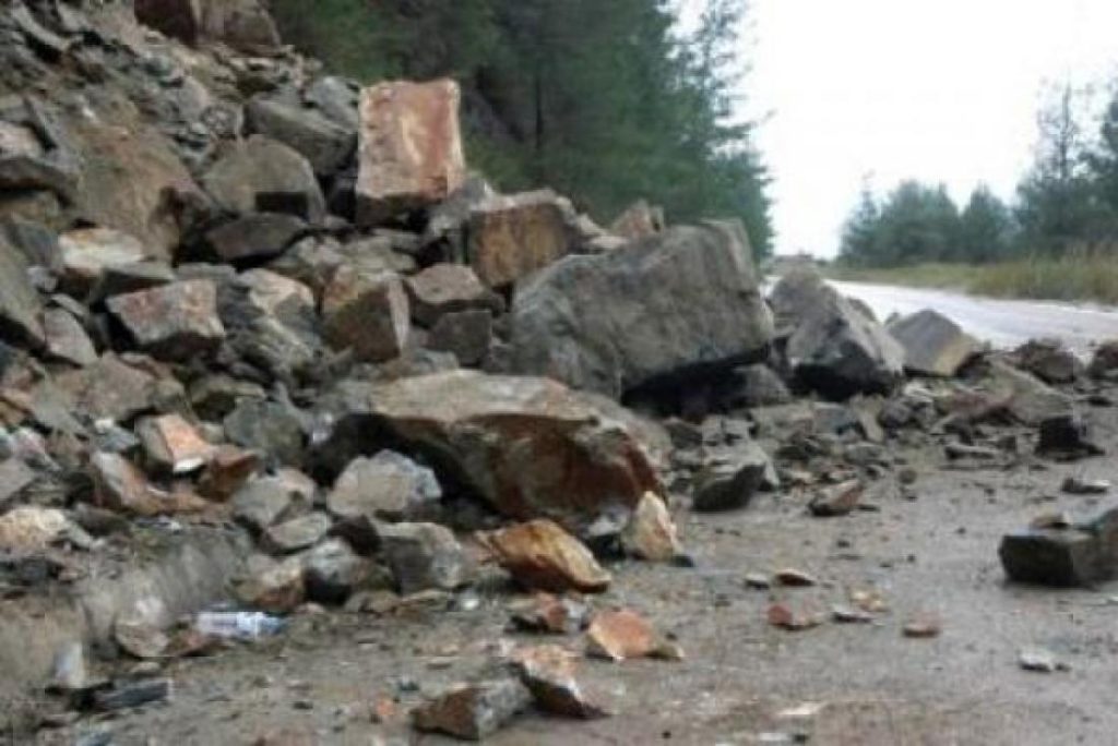 Στο έλεος της κακοκαιρίας και η Κρήτη -Κατολισθήσεις στο οδικό δίκτυο (φωτο-βίντεο)