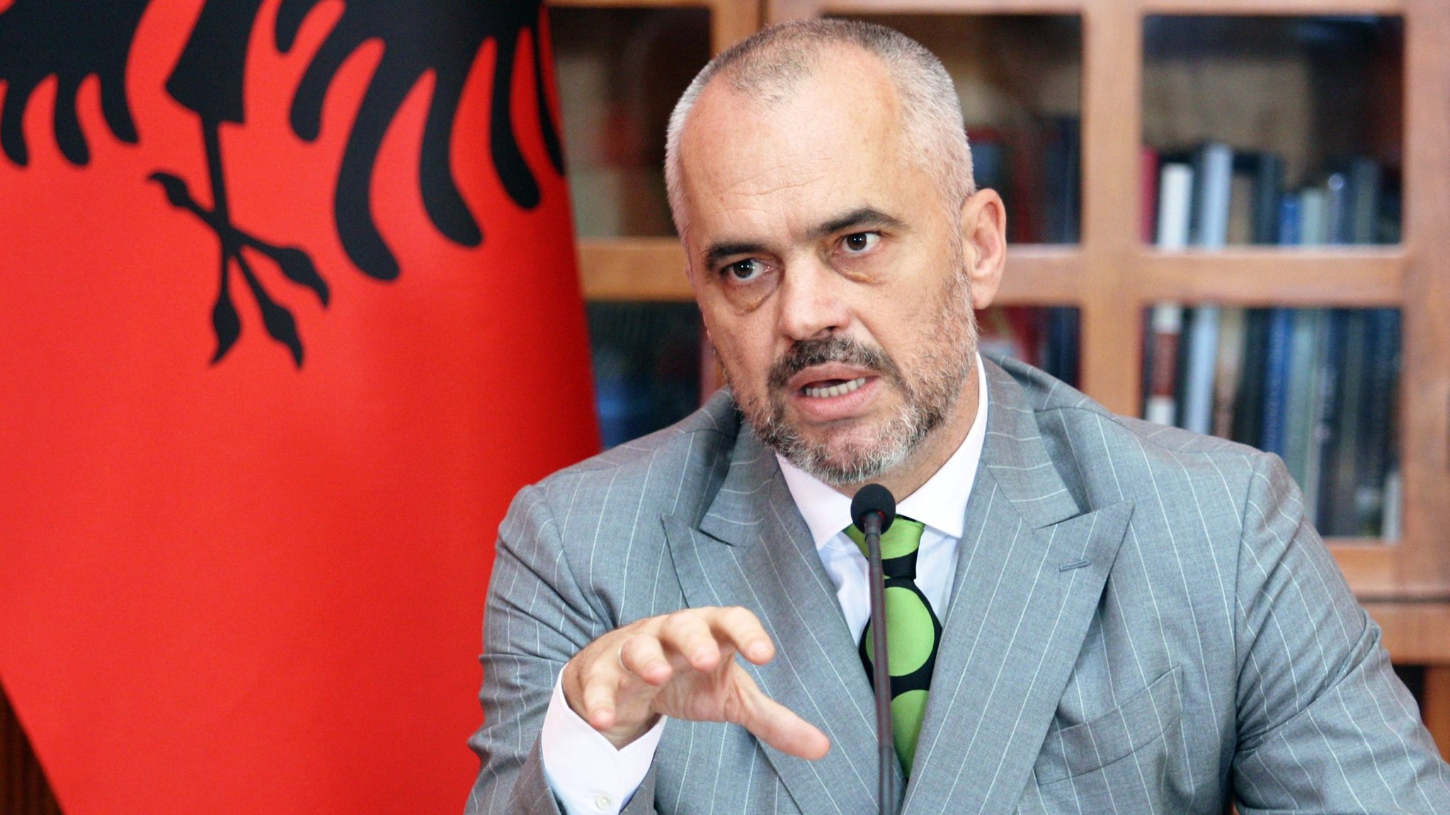 Σέρβος ΥΠΑΜ: «Ο Ράμα θέλει να καταργήσει τα σύνορα με Ελλάδα-Σερβία για να φτιάξει την Μεγάλη Αλβανία»