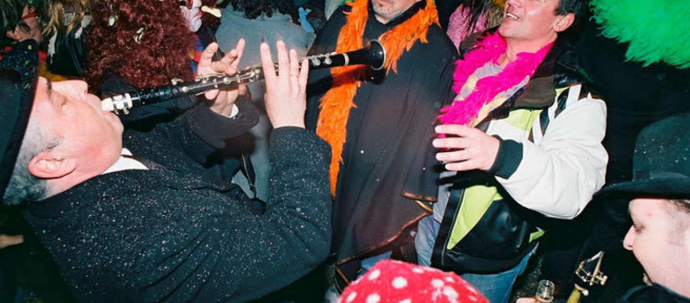 ‘Εθιμα Φώτων: Ραγκουτσάρια- Τζαμαλάρια- Φωταράδες- Αράπηδες- Κουδουνοφόροι