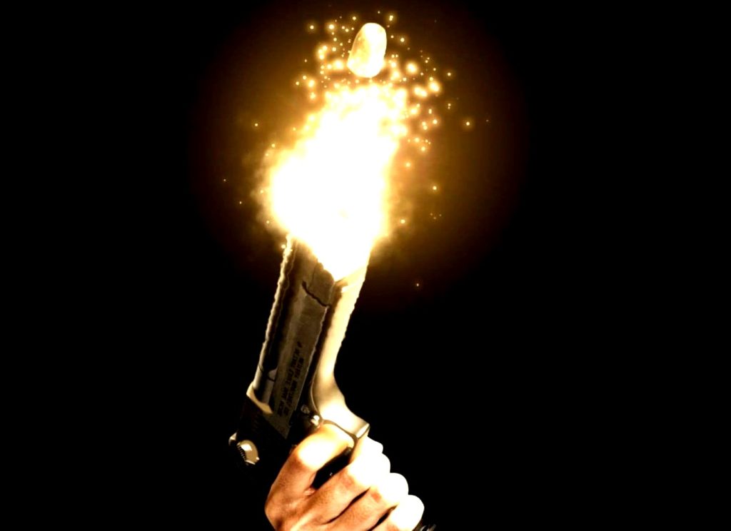 Λοχίας «γάζωσε» με πιστόλι δύο διαμερίσματα στην Λάρισα