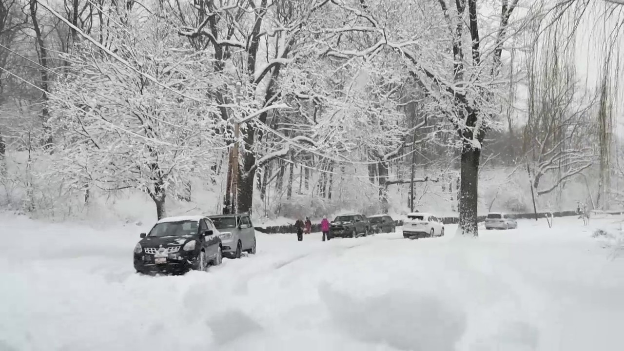 Ερχεται νέο χιονοχαμηλό τη Δευτέρα με επίκεντρο Αττική και Εύβοια – Η ανάλυση του Σάκη Αρναούτογλου (βίντεο)
