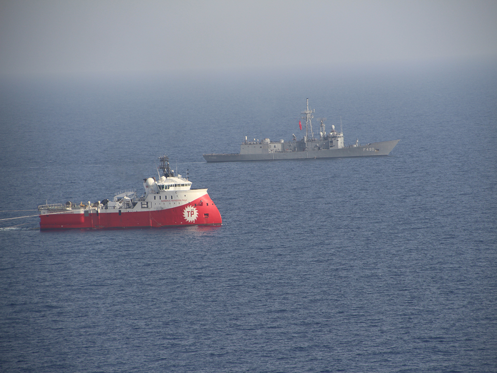 Ζητείται αντίδραση: Οι Τούρκοι βγάζουν πάλι το Barbaros στην ελληνική υφαλοκρηπίδα