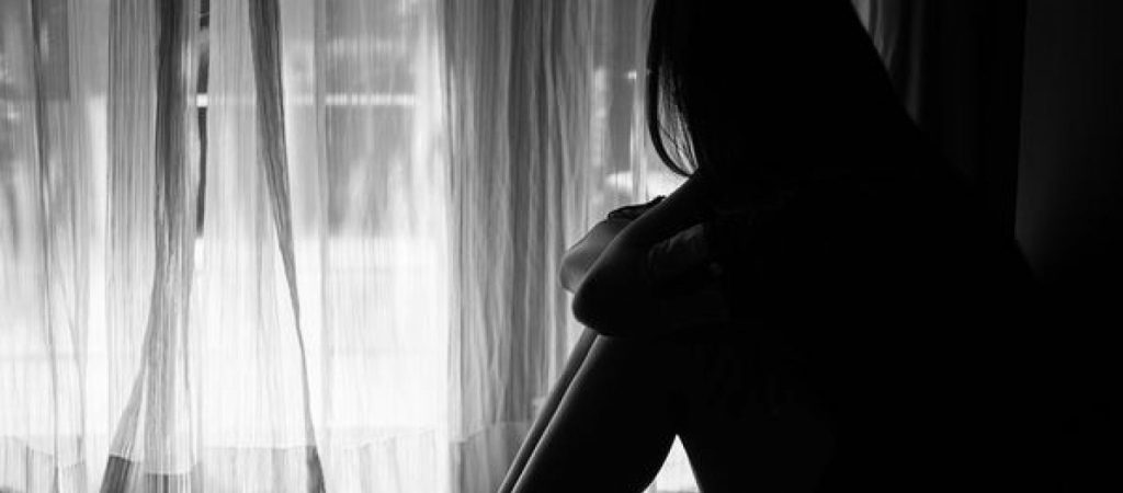 Ποια η διαφορά της θλίψης από την κατάθλιψη; – Ποια είναι τα συμπτώματά τους