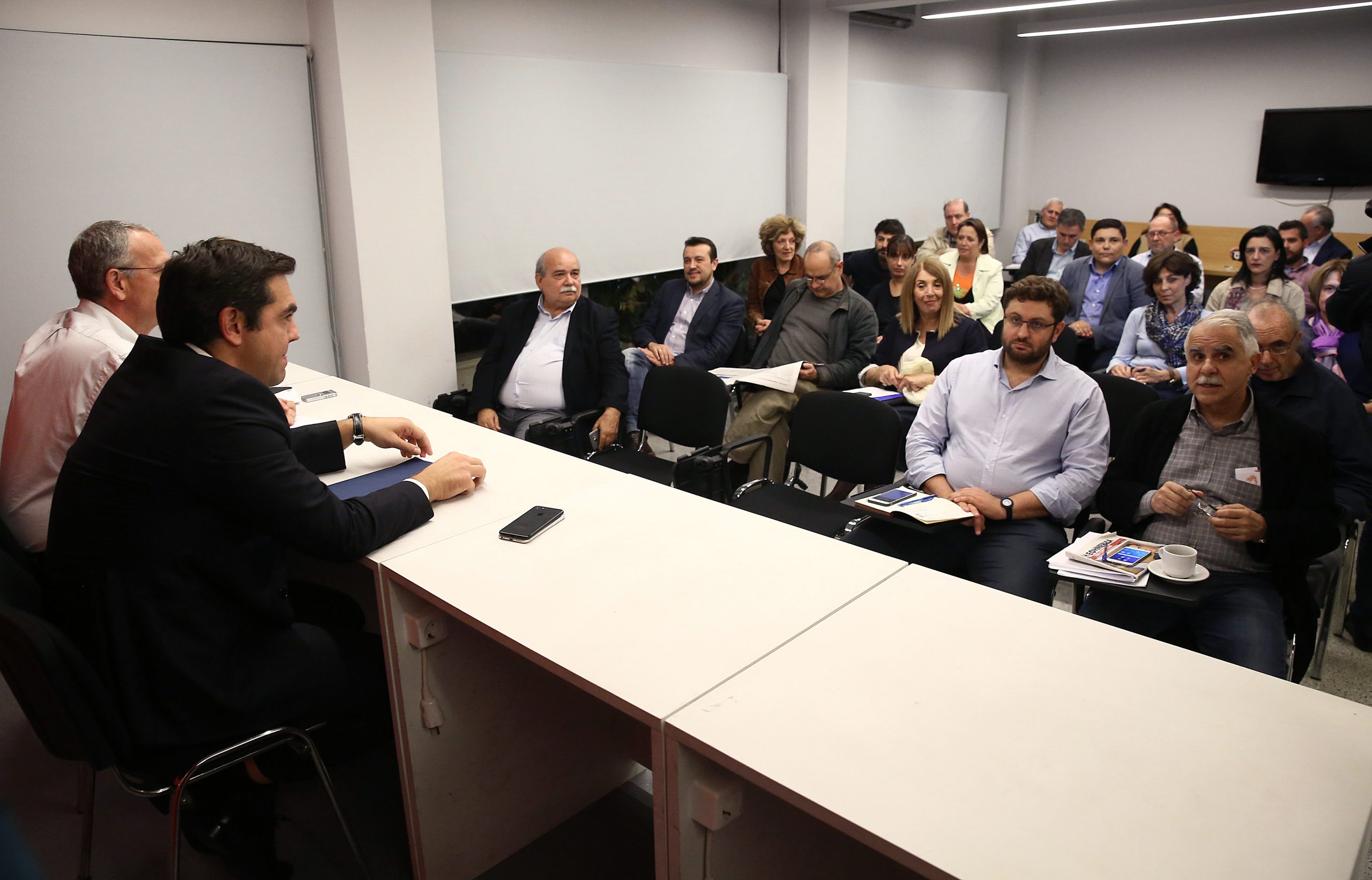 Συνεδρίαση της Πολιτικής Γραμματείας του ΣΥΡΙΖΑ μετά τα μηνύματα Τσίπρα-Σκουρλέτη στον Καμμένο