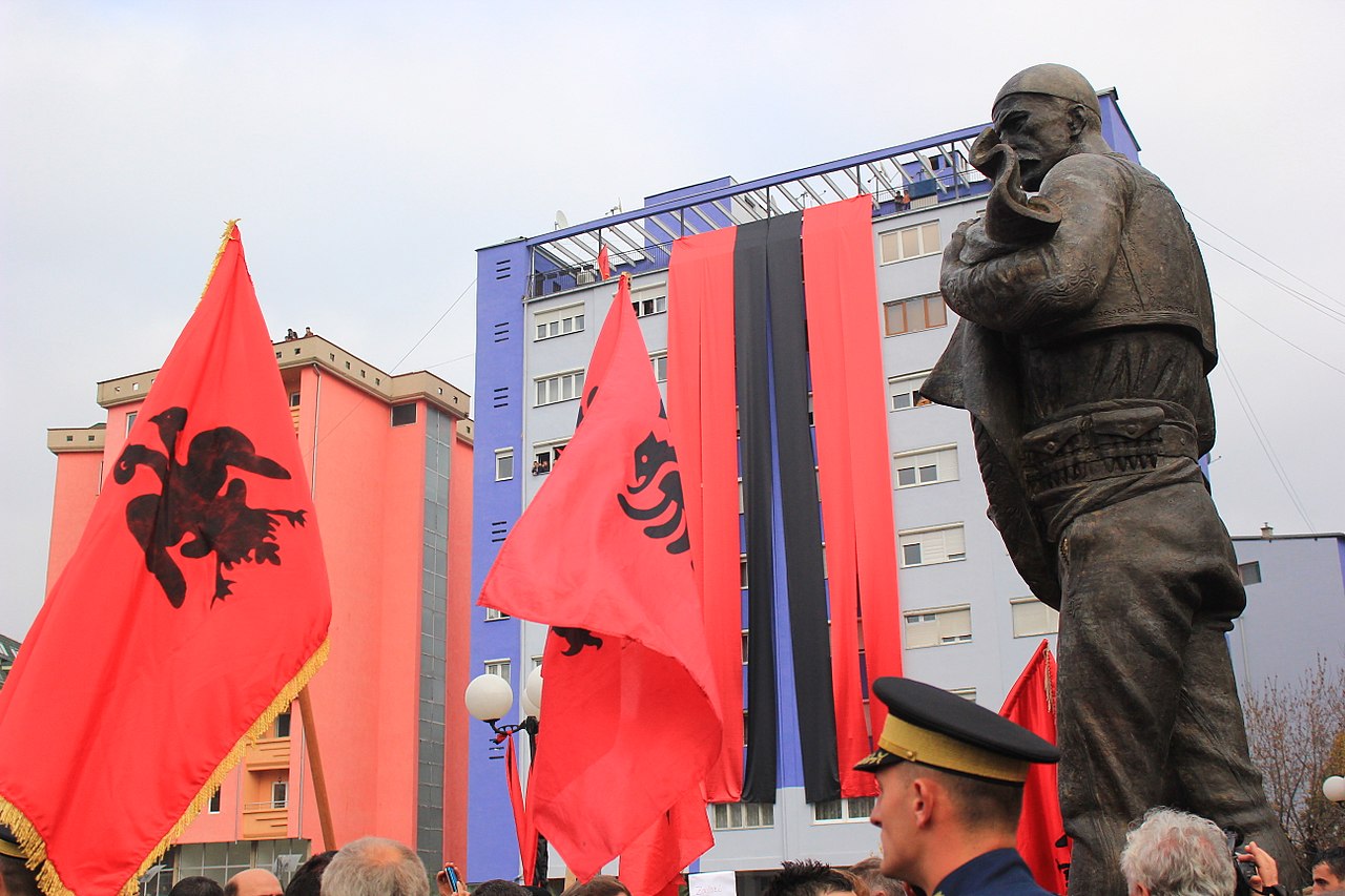 ‘Ενας 30χρονος Κοσοβάρος ο νέος υπουργός Εξωτερικών της Αλβανίας