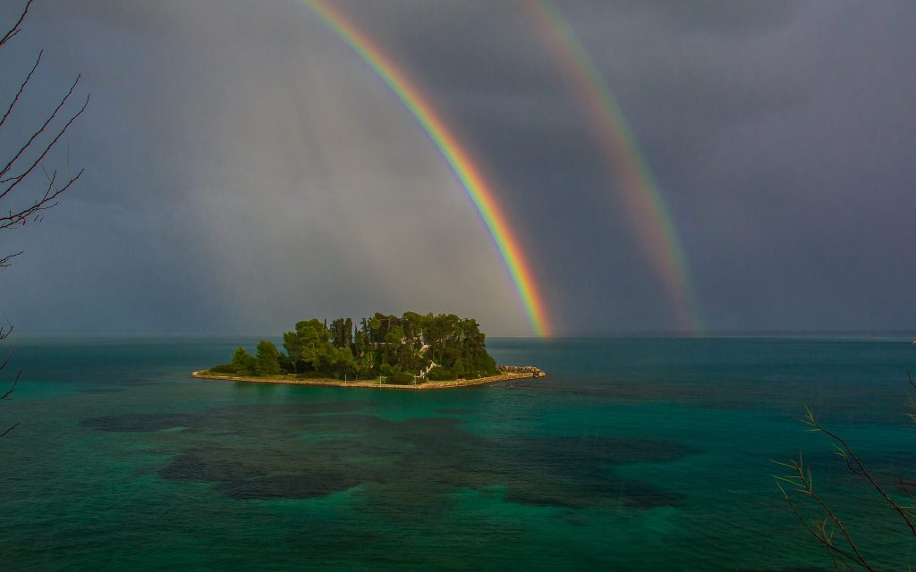 Η μυστηριώδης εμφάνιση ουράνιου τόξου τα μεσάνυχτα το 1938 (φωτο)